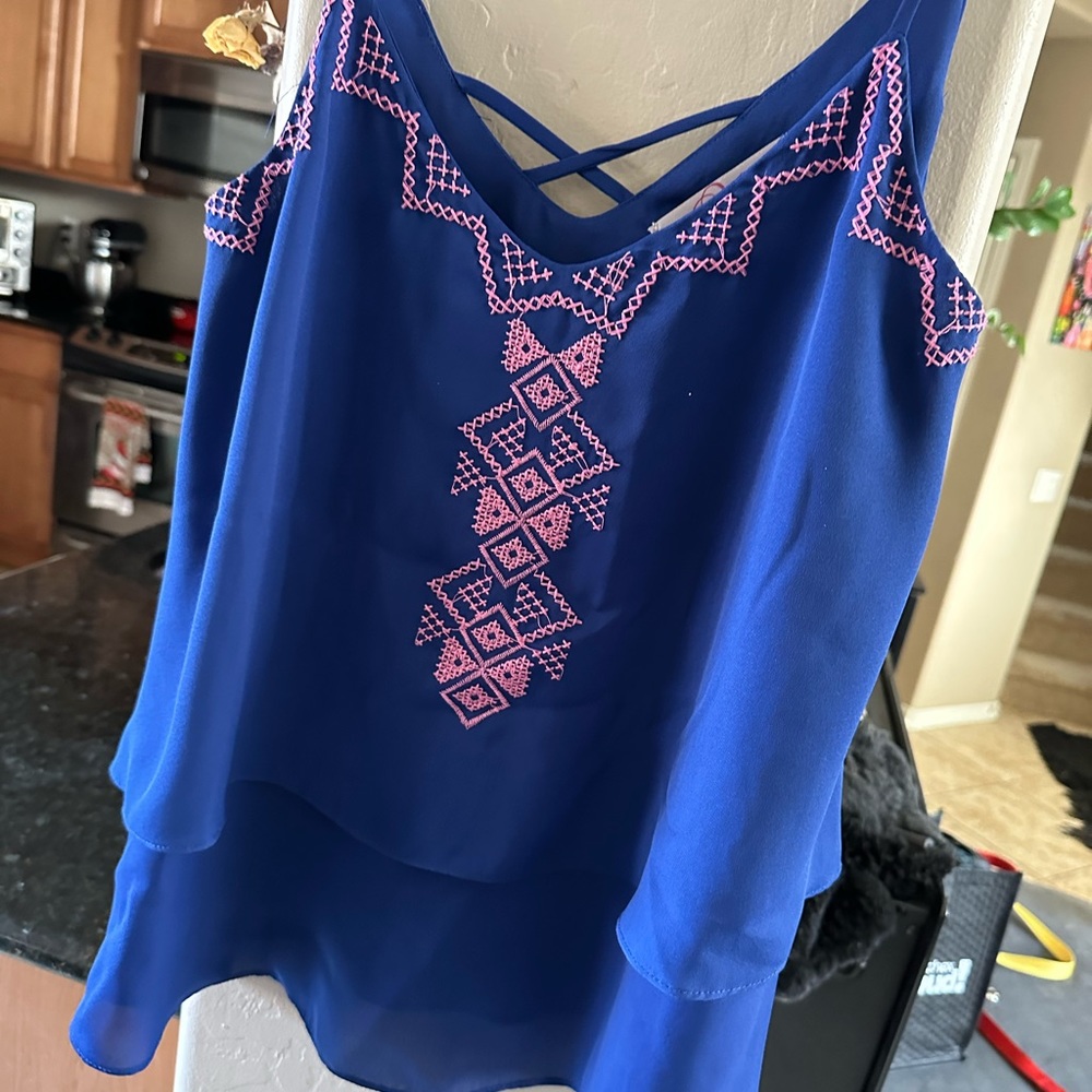 Women’s Myan Top